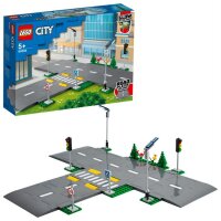 Straßenkreuzung mit Ampeln